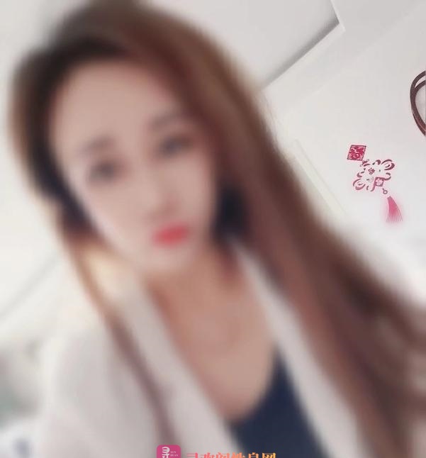 风韵犹存小少妇