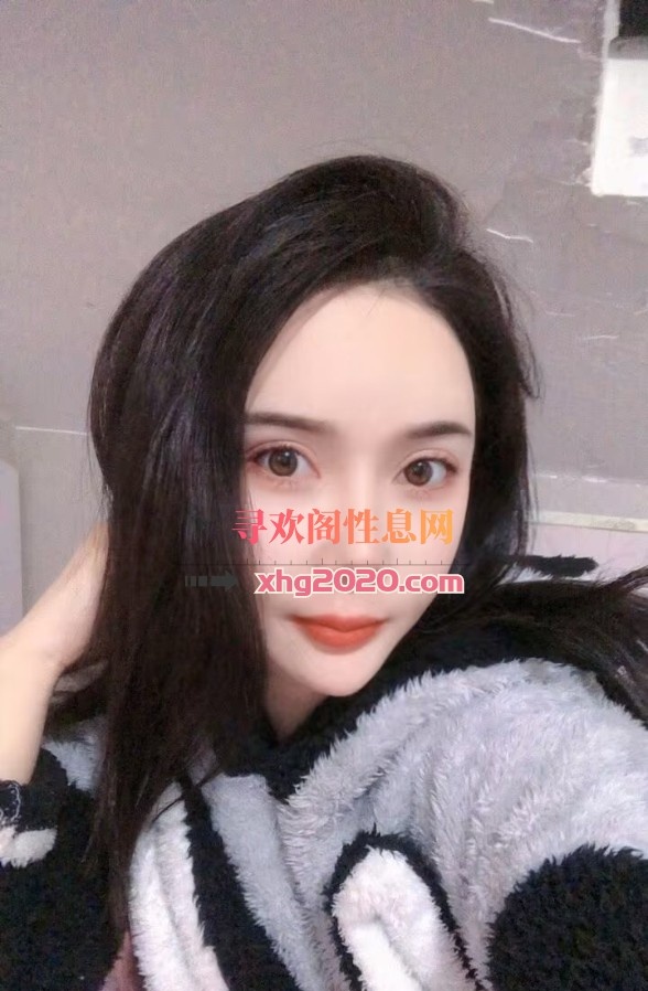 个人骚嫩长腿小姐姐