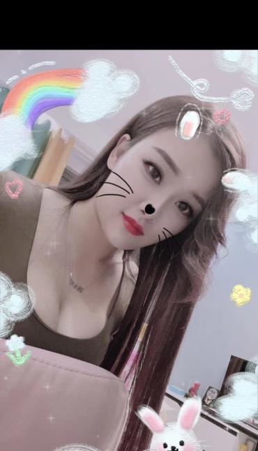 闵行芸诗