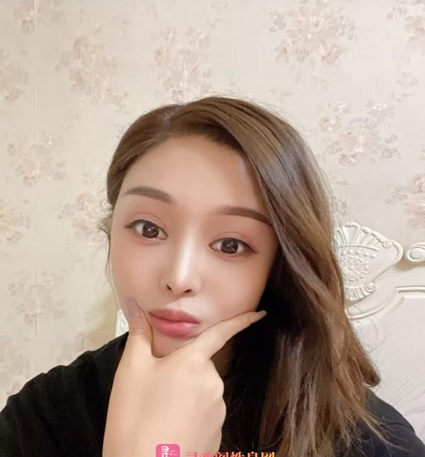 轻熟范小姐姐