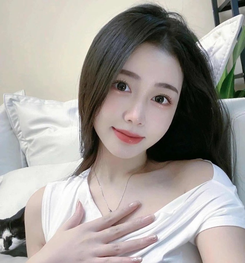武汉徐东身材巨好的妹子