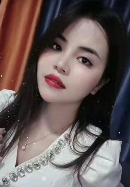 新开发的美女兰兰