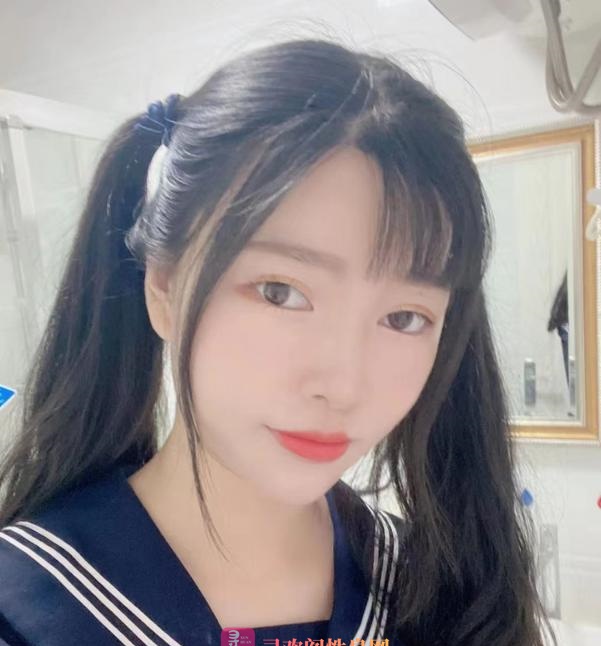 南京南站清纯美少女