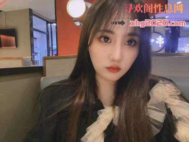 年轻漂亮妹子