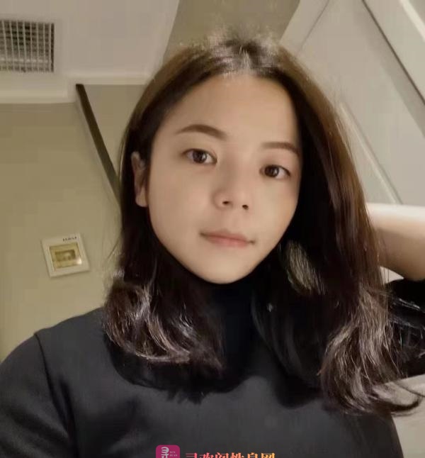 角色扮演小少妇