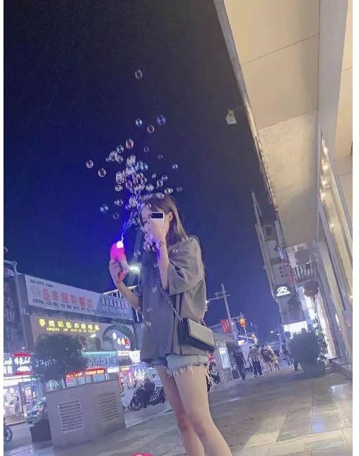 敏感邻家女孩