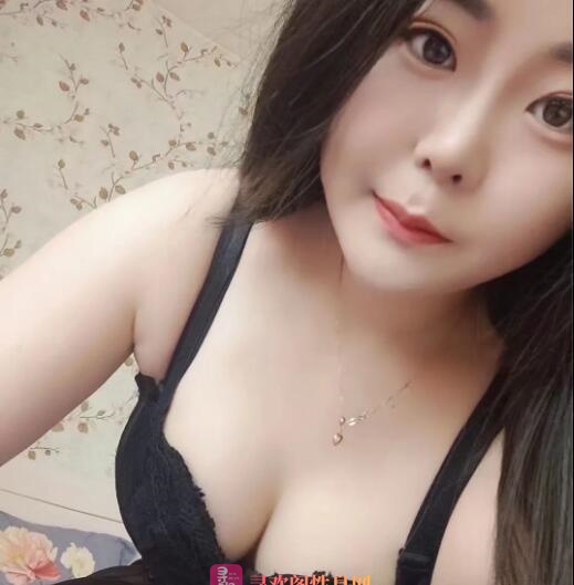 奶白妹子大屁股