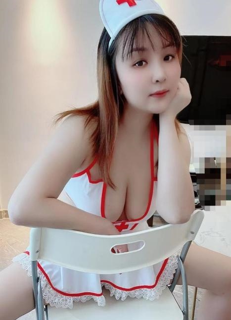 丰骚型大胸素素