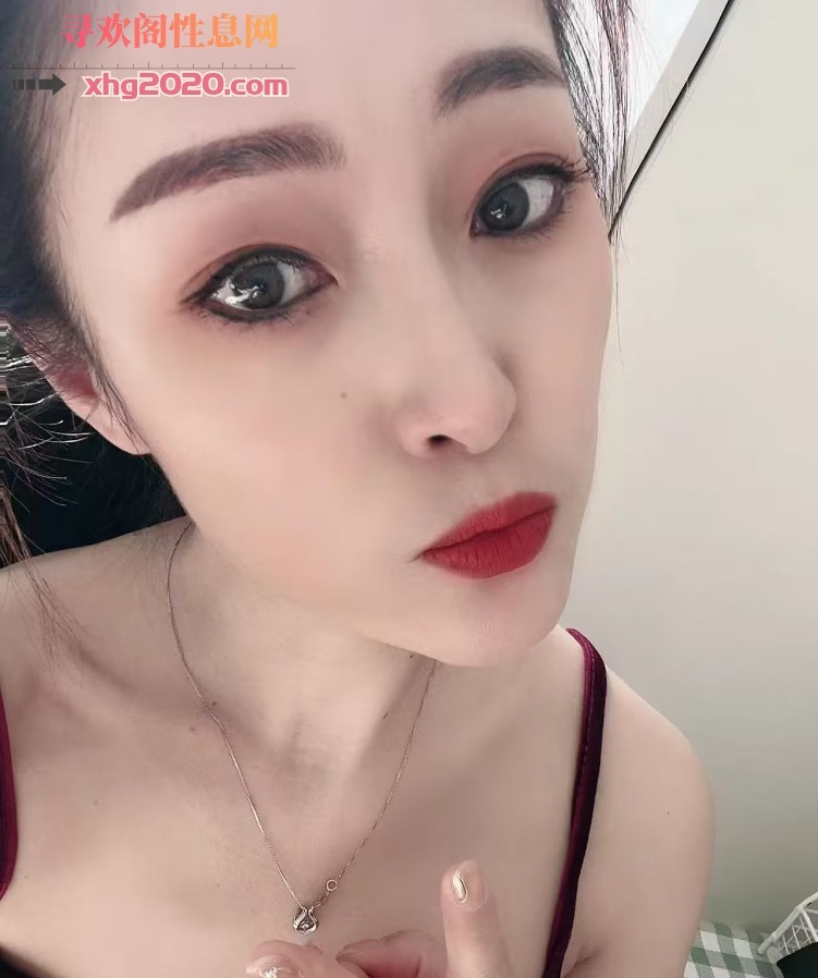 草房雨儿