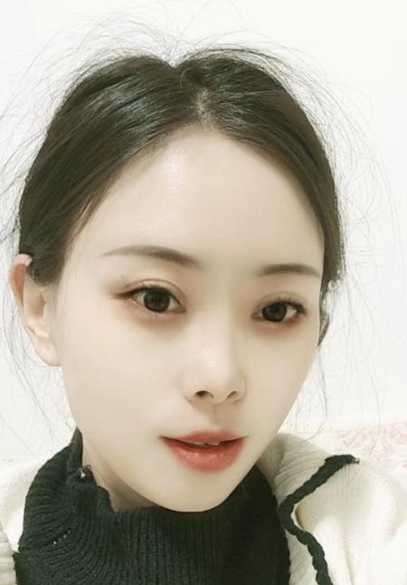 一线天的小嫂子
