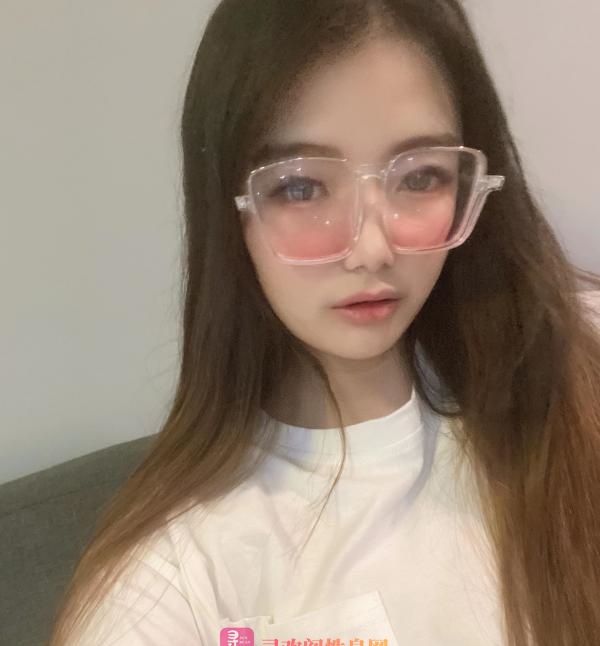 广州大胸少女