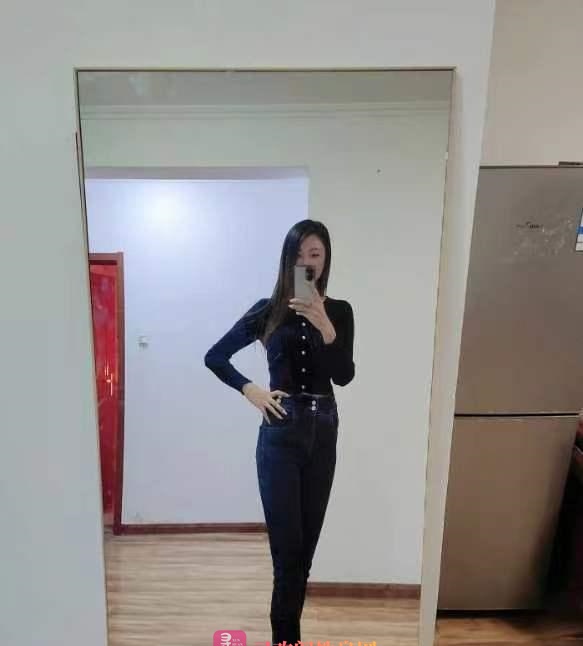 刚搬到李村的温柔姐姐