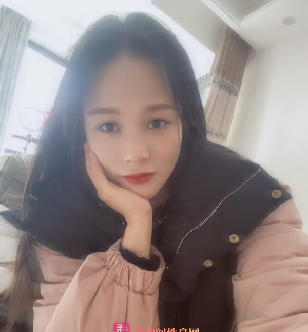 襄阳女王萱萱