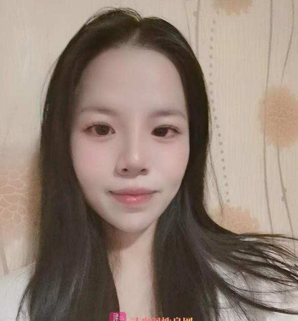颜值不错的轻熟女