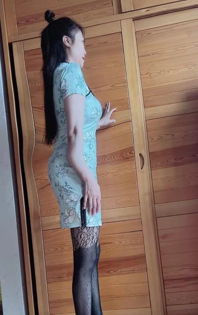 古典美女苗苗