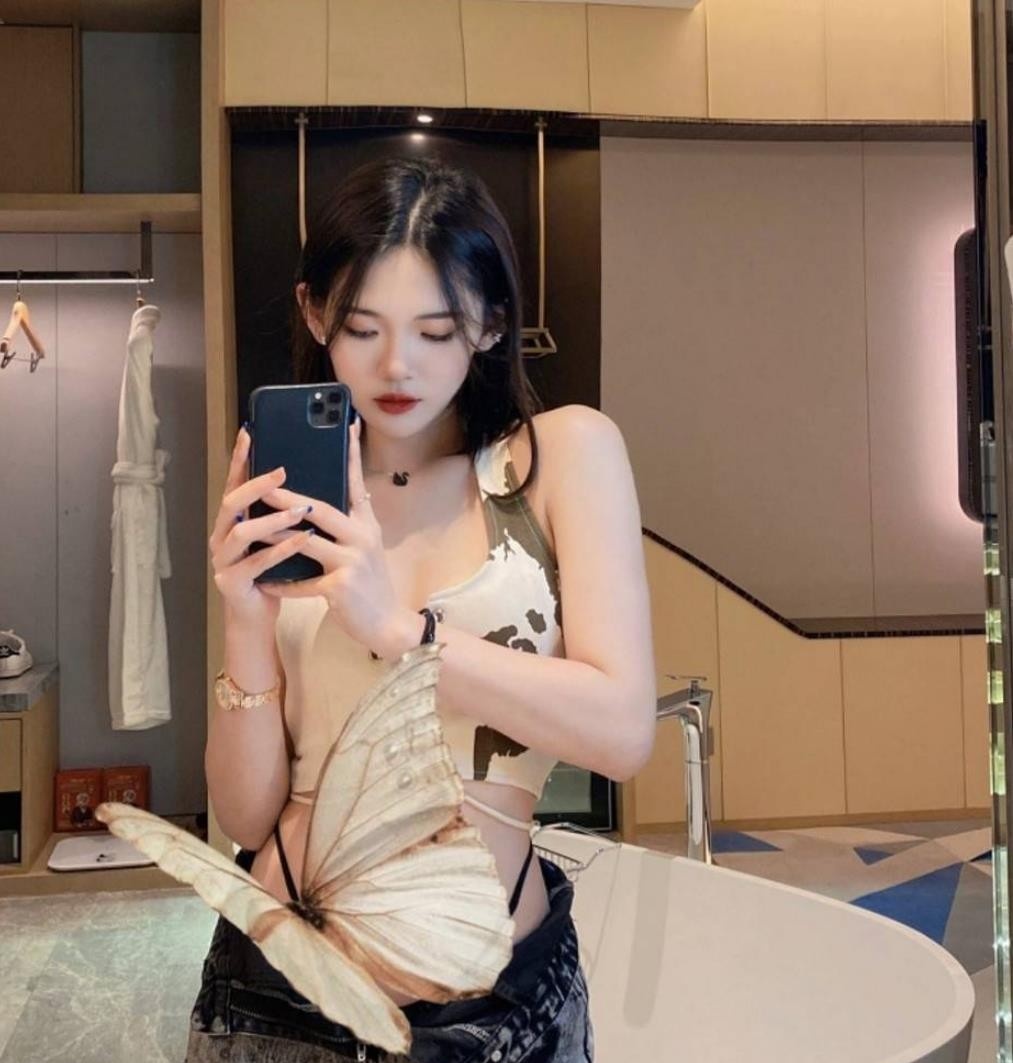 龙华颜正小柒00后
