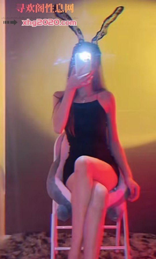 大长腿明媚儿