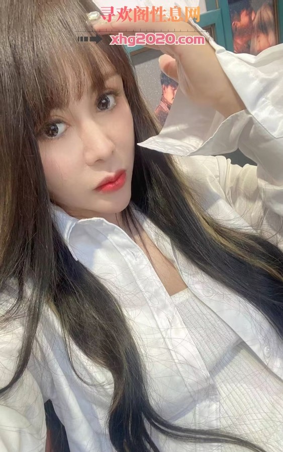 沈阳长白万象汇黑丝少妇