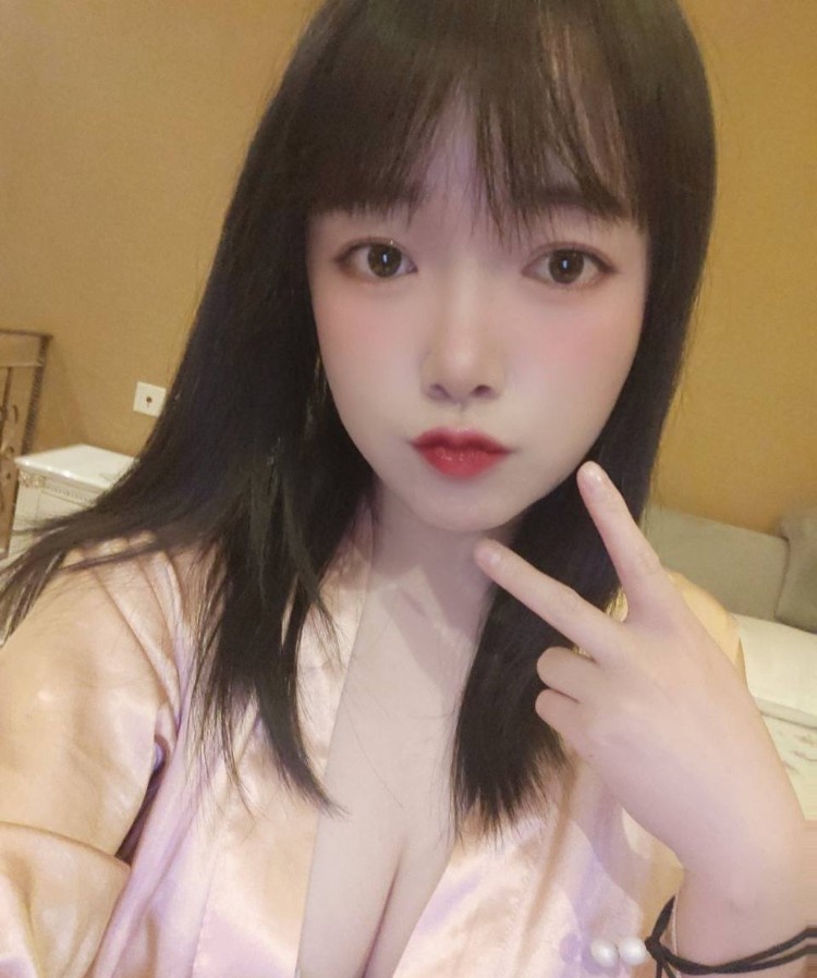 南京必玩的巨乳妹妹 贝贝