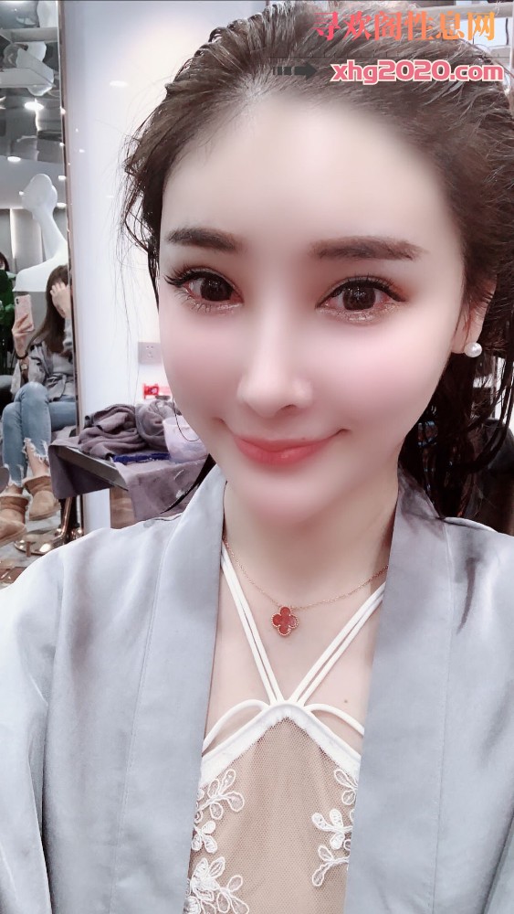 瑶海巨乳尤物果果