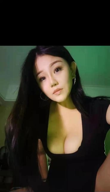 白云探访白嫩大胸