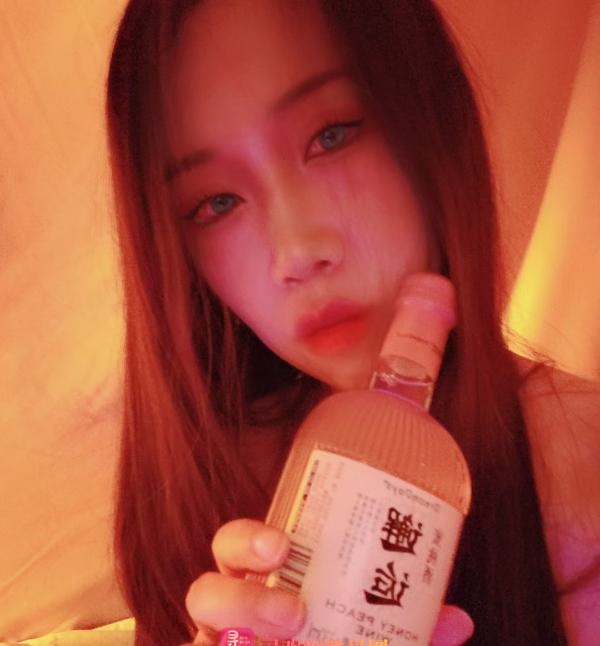 苗条小姐姐