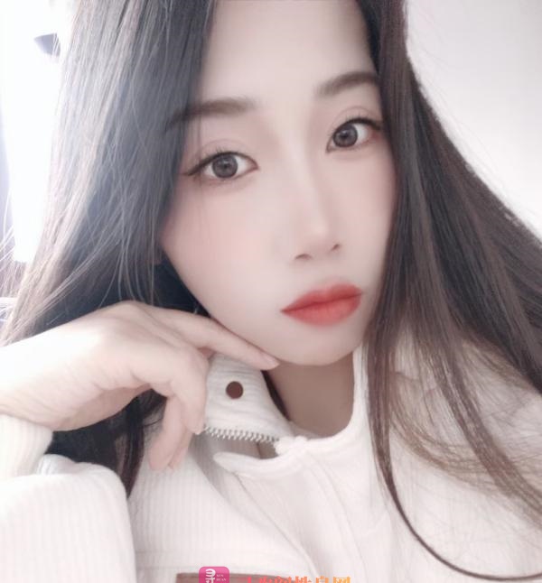 苗条小姐姐