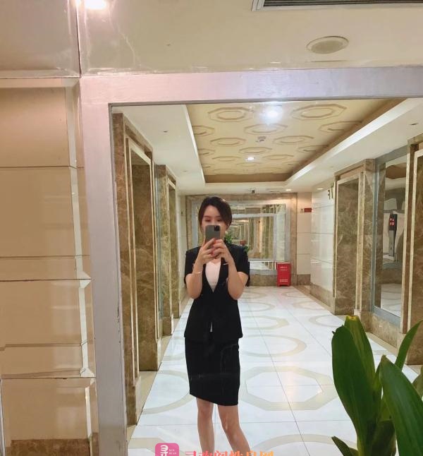 黑丝OL御姐婷婷