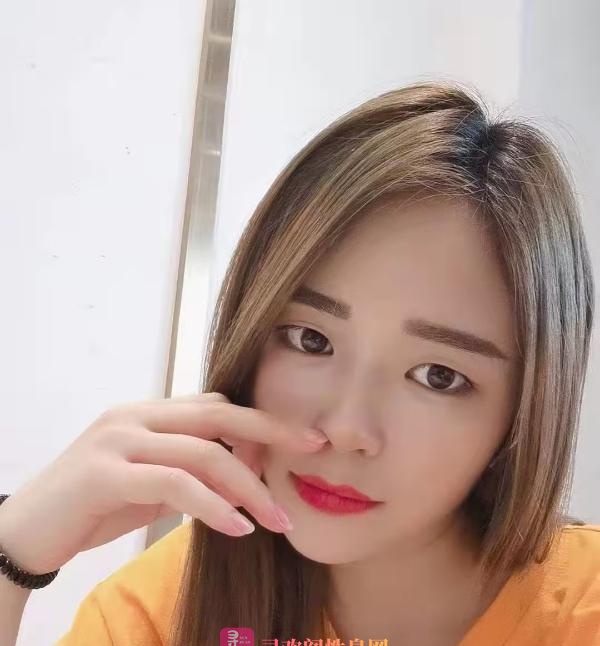 新城新世界小妹子