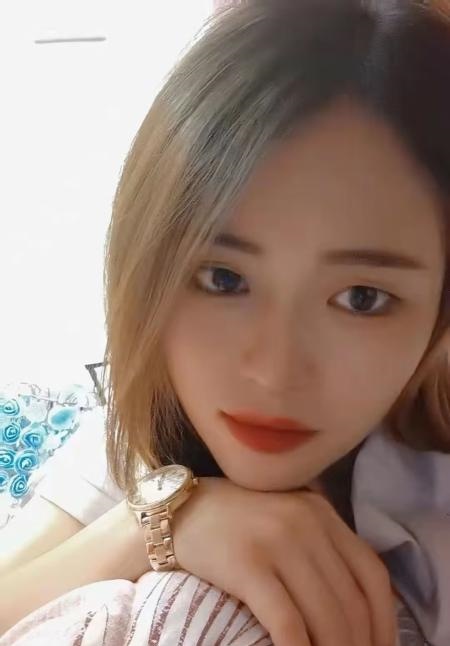 新城新世界小妹子