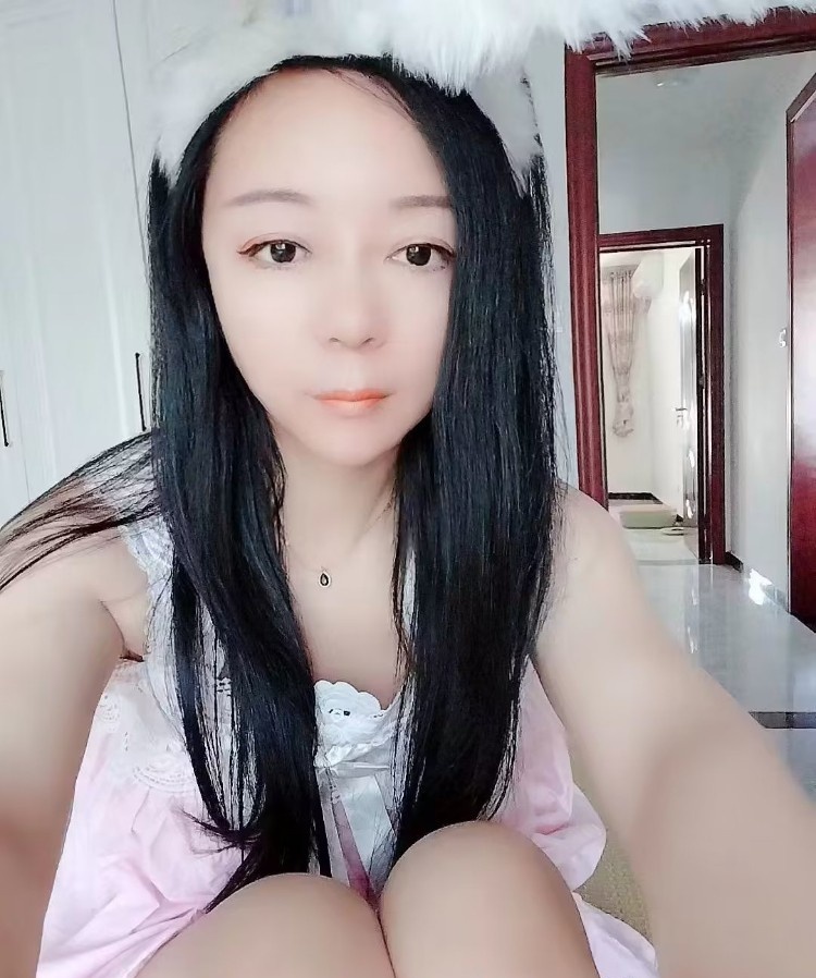 年轻便宜白毛妹子哦