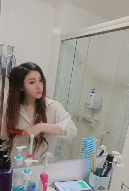 服务型性感小姐姐