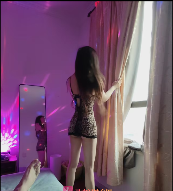 服务型性感小姐姐