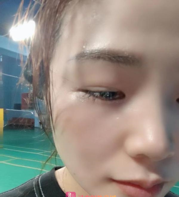 兼职健身小姐姐依依
