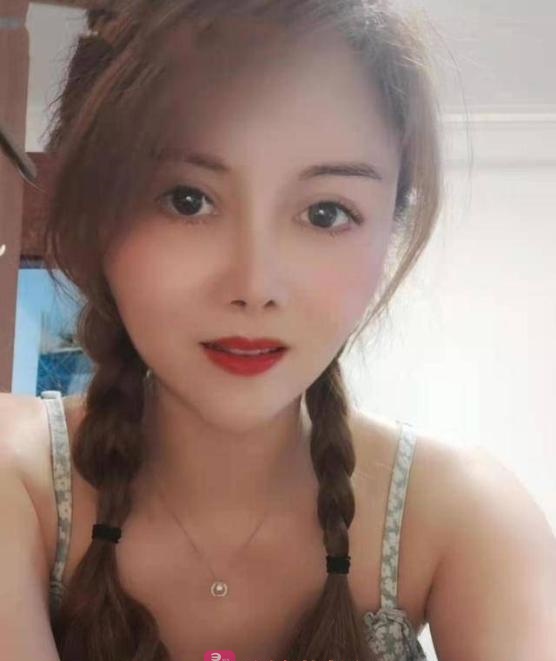常府街小姐姐
