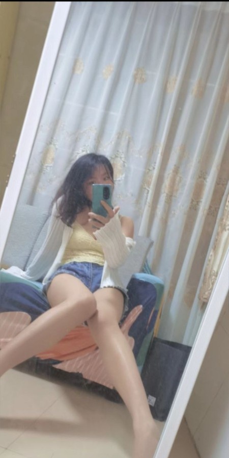 嘉禾望岗雯雯