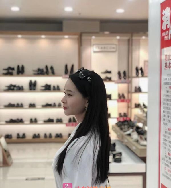 大波狐媚女