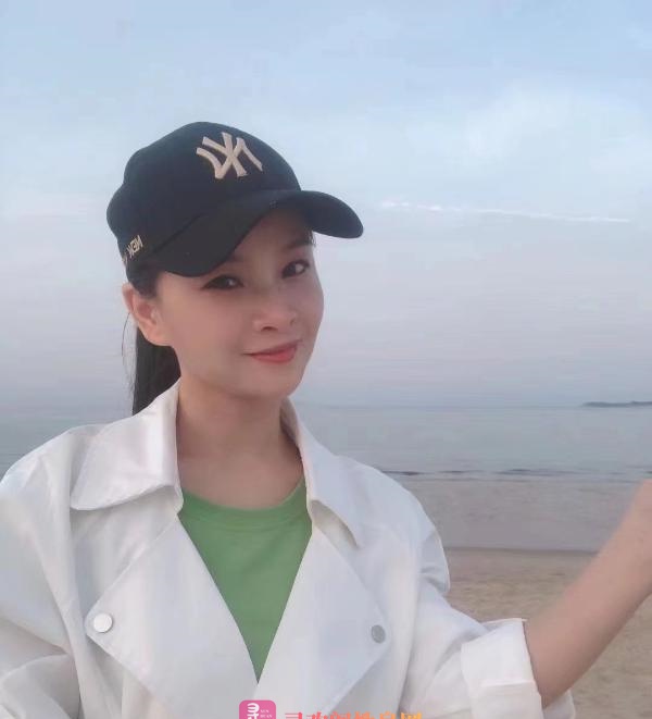 大波狐媚女