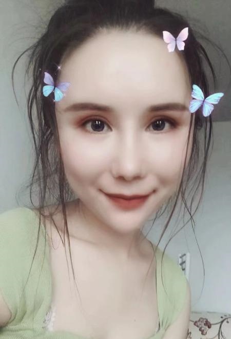 性感翘臀小妖妹妹