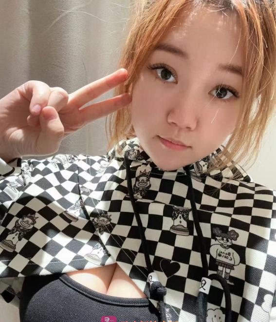 微胖大熊少妇兔子