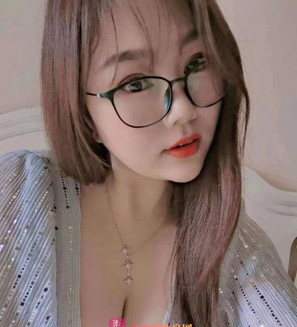 南昌大胸妹妹