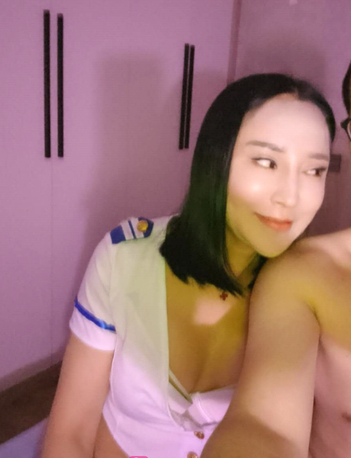 鼓楼地铁站风骚少妇