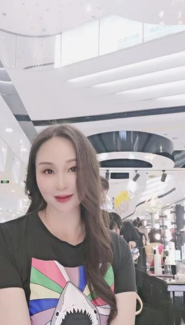 杭州喷水少妇倩倩