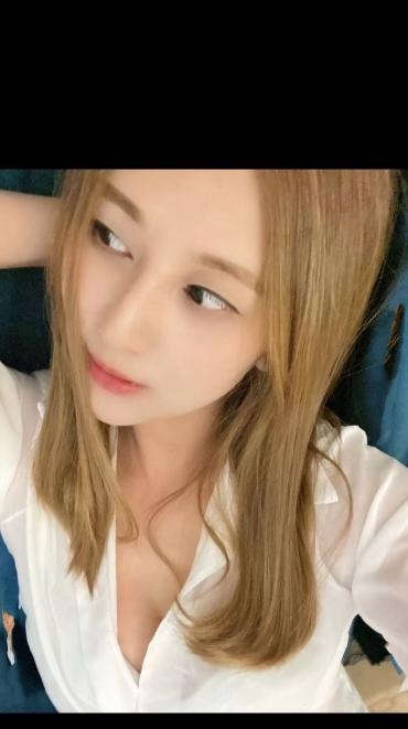 徒手斯丝袜 骚暖暖