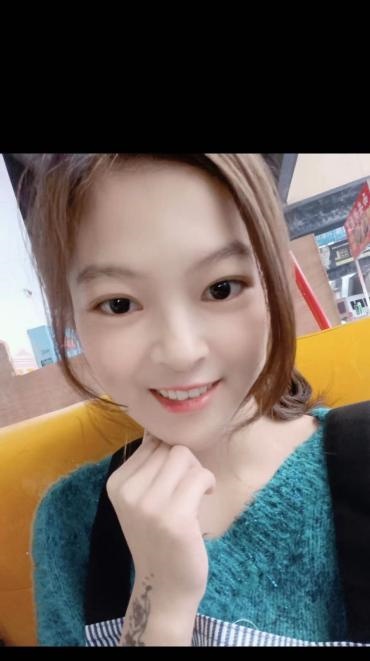 静安彩彩
