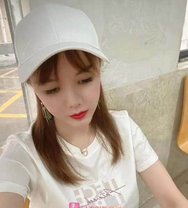 颜值可以的龙岗灵灵