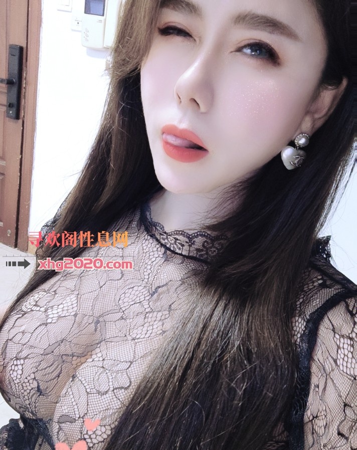 舌吻女神妞妞