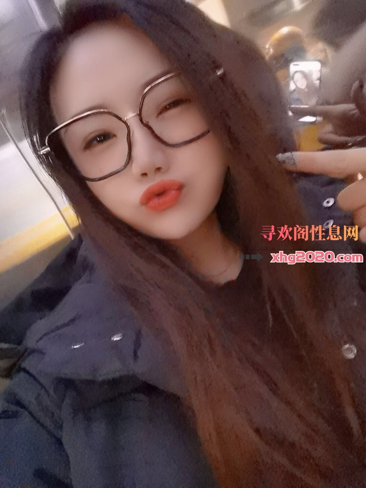 湖塘大胸少妇