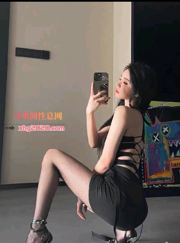 高颜值天花板小白
