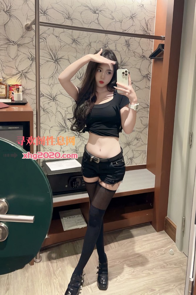上海刚下海兼职清纯嫩妹，B紧水多活好会二刷